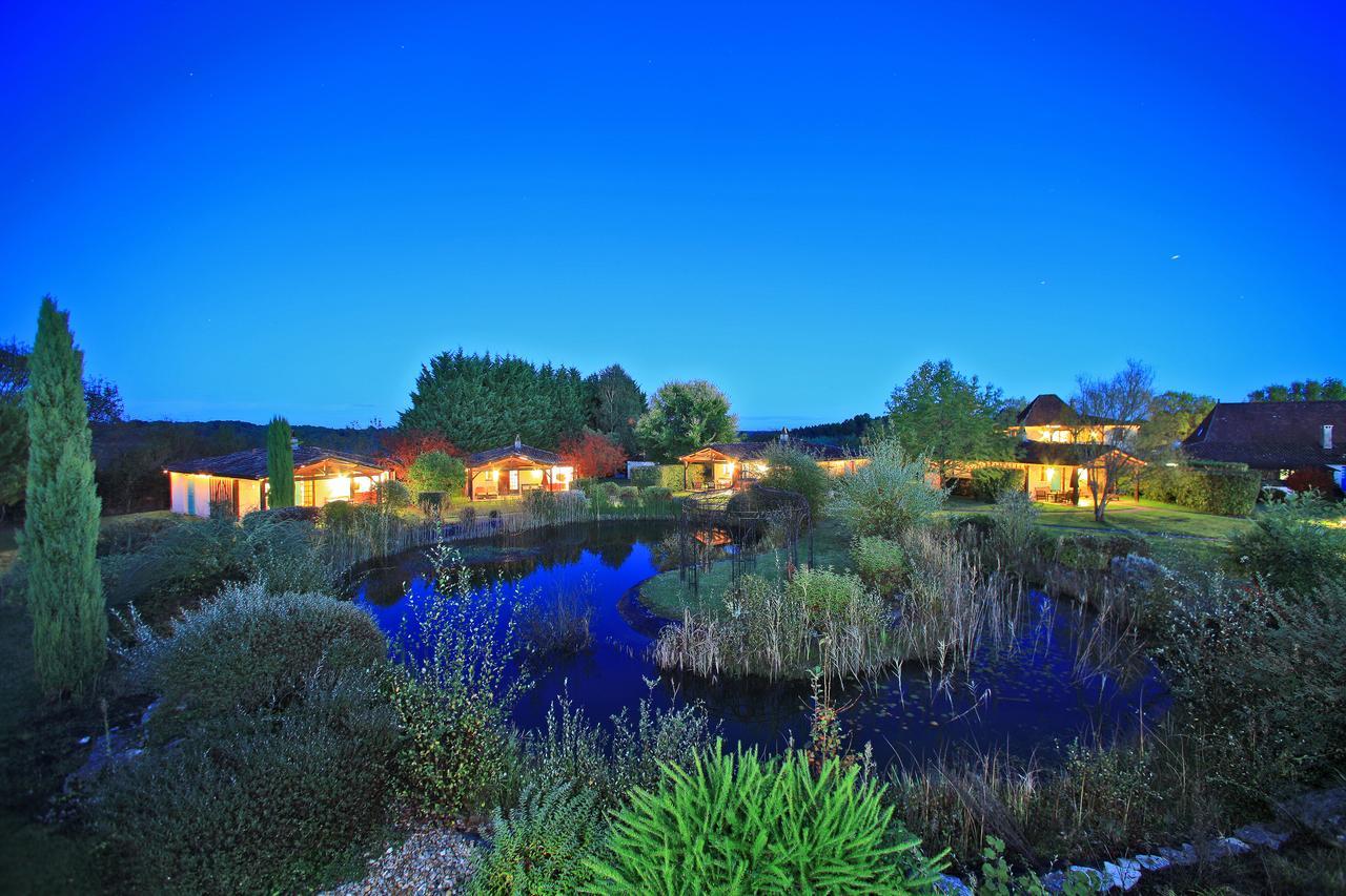 Au Jardin Fleuri Hotel Bosset Exterior photo